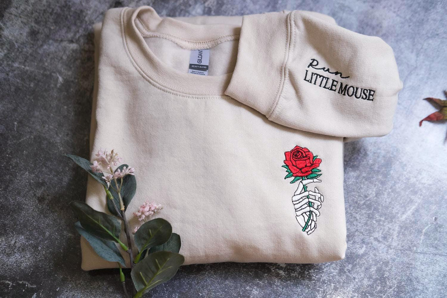 Run Little Mouse Rose Skeleton