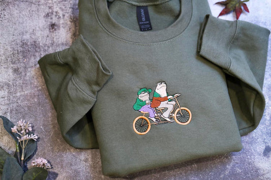 Frog And Toad Sweatshirt, Classic Book Sweatshirts, Cottagecore Aesthetic Shirt, Book Lover Gift, Man I Love Frog, Frog and toad shirt